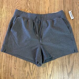 Old Navy Powersoft High-Rise Shorts Gray Size M New With Tags